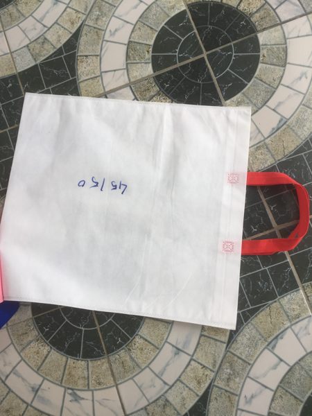(code-A3) sachet personnalisé format en cm 28/35 